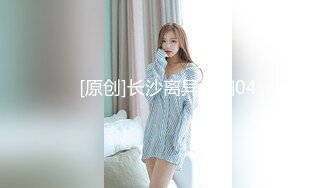 YC073黑连衣裙美女浅蓝内露毛尿湿了！