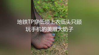 开超市的美女富姐带着帅气男员工酒店开房,小伙干完骚逼趁机爆她菊花,痛的直反抗,强行压住屁股快速干,叫的真厉害.国语!