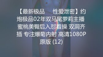 请了一个护士小姐姐来做核酸，给她通一下喉咙