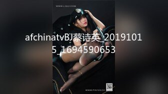 【桐桐】抖音泄密，21万粉 巨乳轻熟女，素颜裸聊，露脸极品淫荡骚货！ (2)