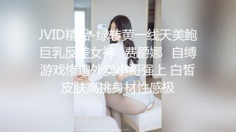 老婆仔仔细细给单男口