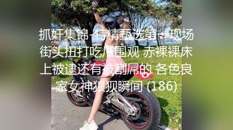 爆乳女神全程露脸，情趣装白丝诱惑好极品，揉着骚奶子自慰骚穴特写展示