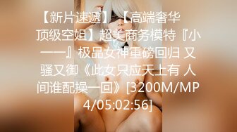 [MP4/ 168M] 超级卡哇伊的黄毛小美眉，全裸睡着了偷偷先开被子直接后入，把她搞得爽醒了