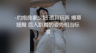 黑裙姐姐很疑惑