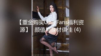 肉嘟嘟的可爱素颜女友，露脸卖力深喉，女上位无套啪啪打桩，疯狂大战