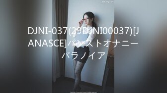 潜入写字楼女厕偷拍❤️一身黑装长发美女被拍两次前后都被看光光